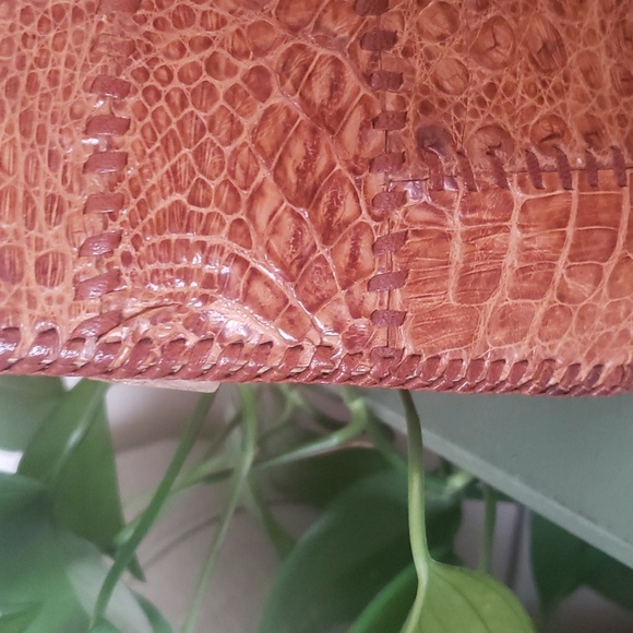 Vintage Alligator Skin Leather Clutch Bag - Picture 2 of 10